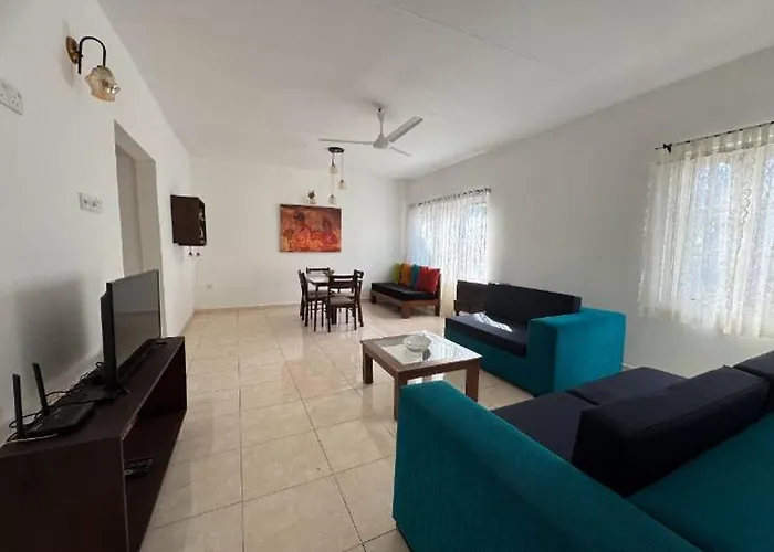 Two Room Flat In Colombo 5
