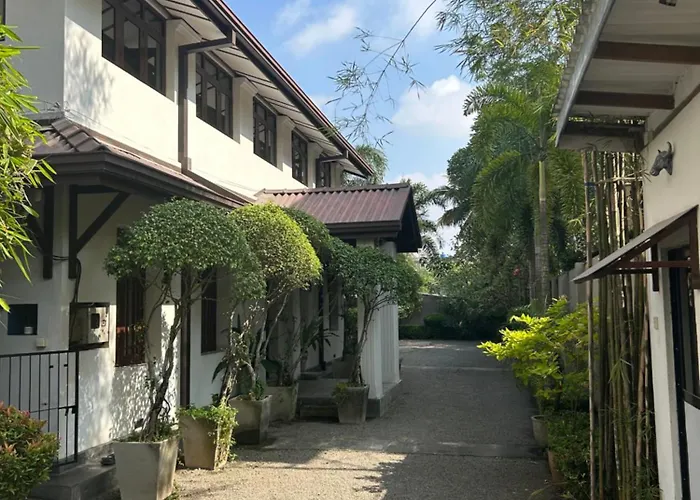 The Manor 1926