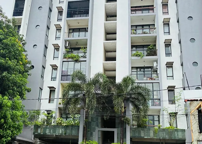 The Big House Colombo 8