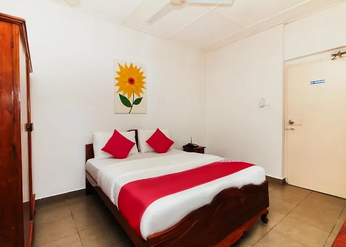OYO 228 Sea View Hotel