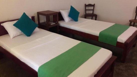 Beds - The Regent Colombo