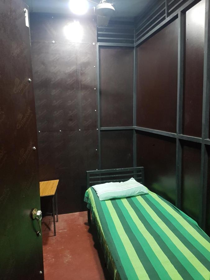 Capsule hotel Kli &