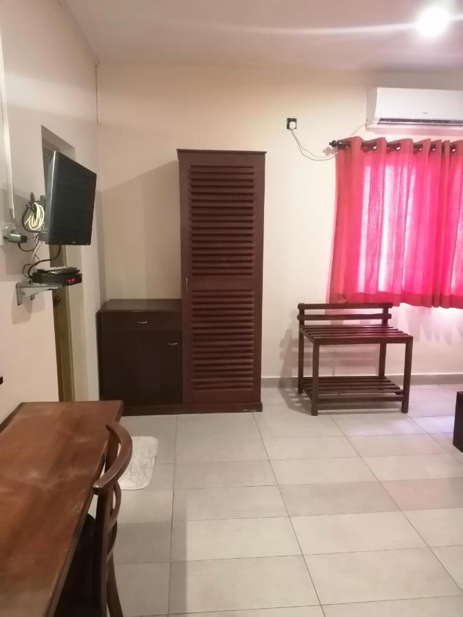 Aca * Colombo