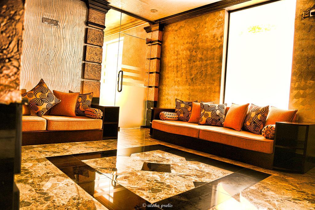 Ceylon Hotel,colombo 3*