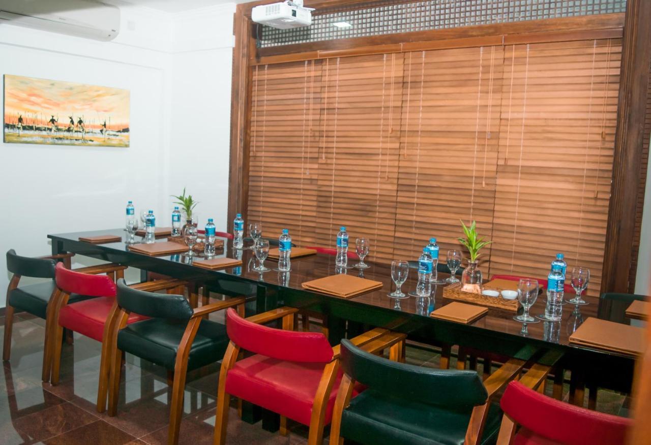 Bed & Breakfast Tarshish - Colombo
