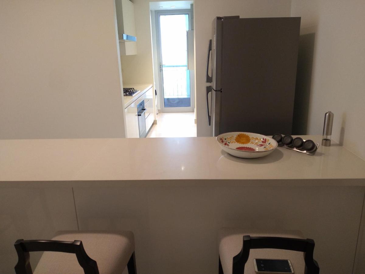 Super Luxury 2 Bedroom In Five Star Centre *