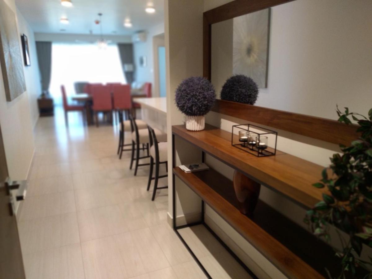 Super Luxury 2 Bedroom In Five Star Centre *