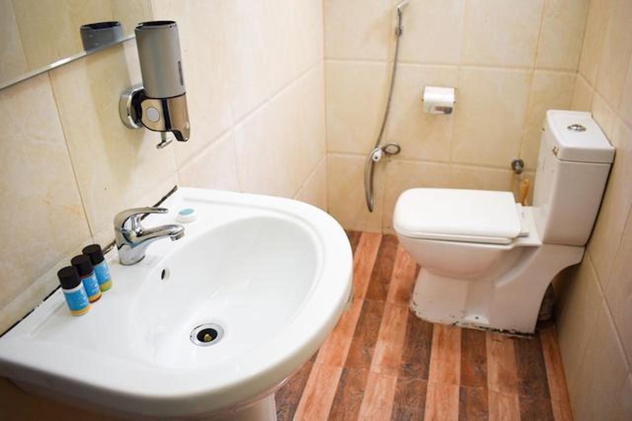 Yoho Lane Guest house 2*