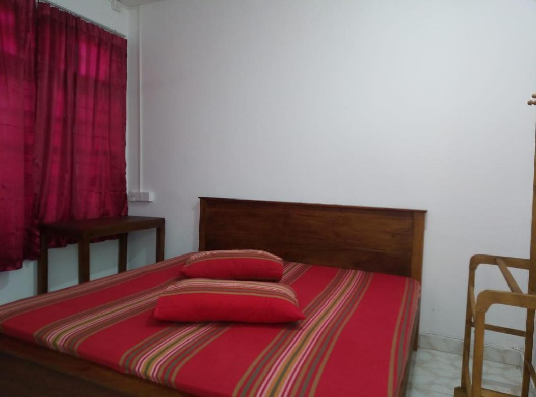 Easwary Guest Bambalapitiya Guest house