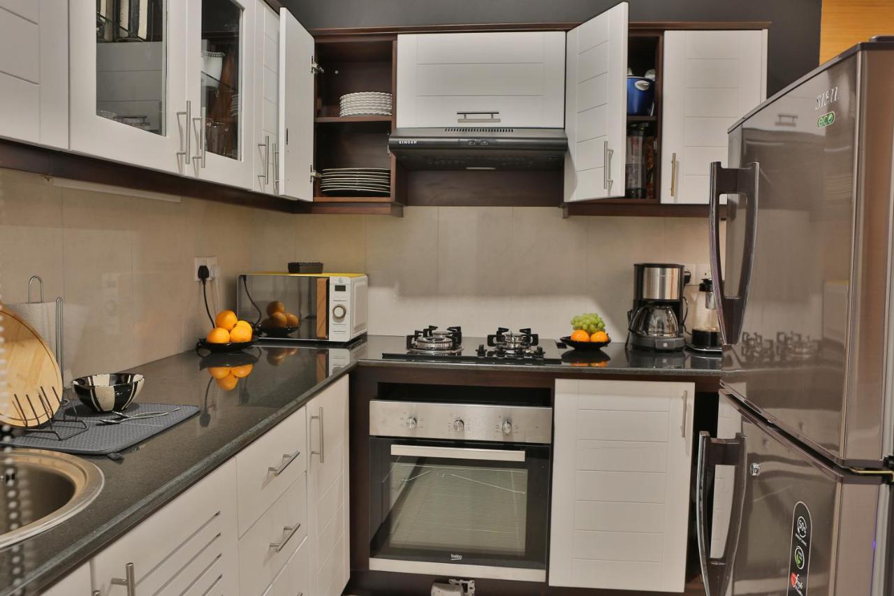 Apartment 007