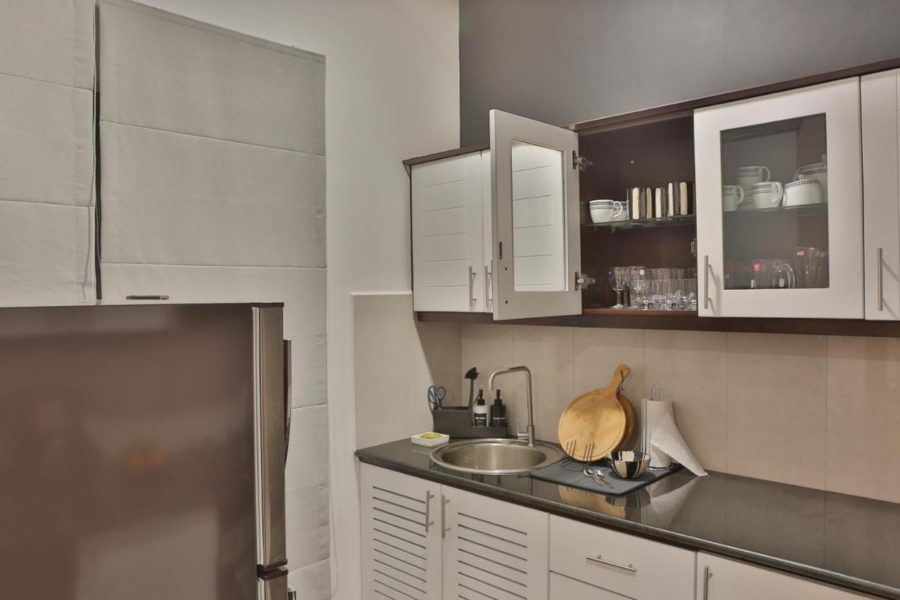 Apartment 007
