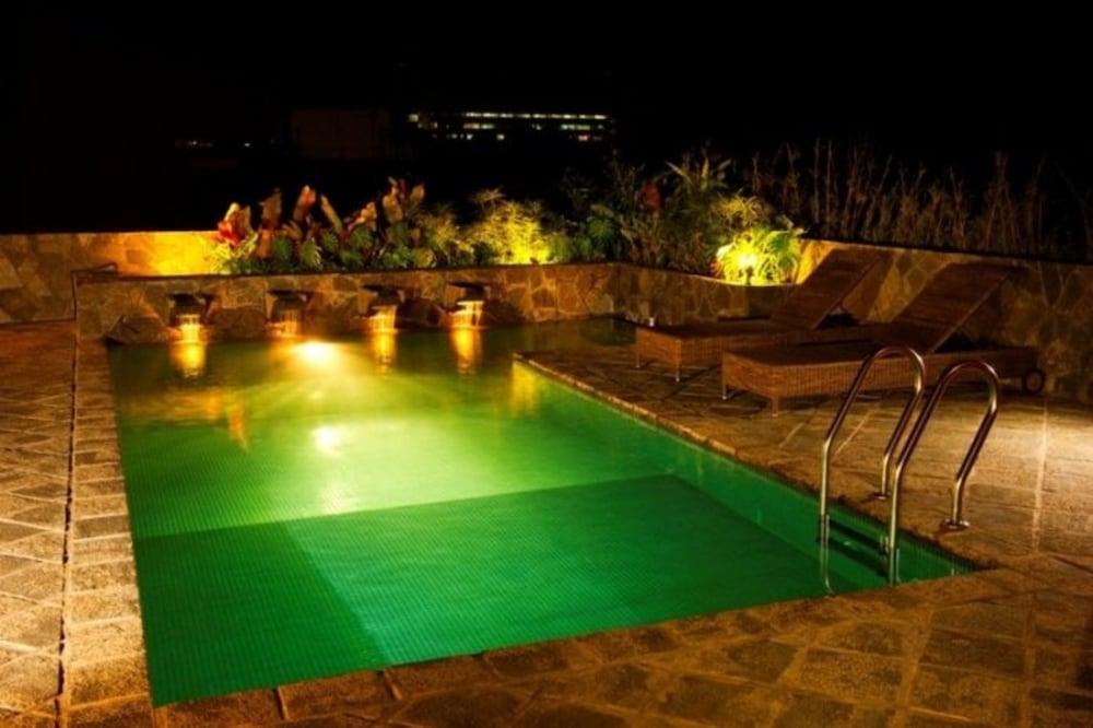 Zylan Hotel 4*