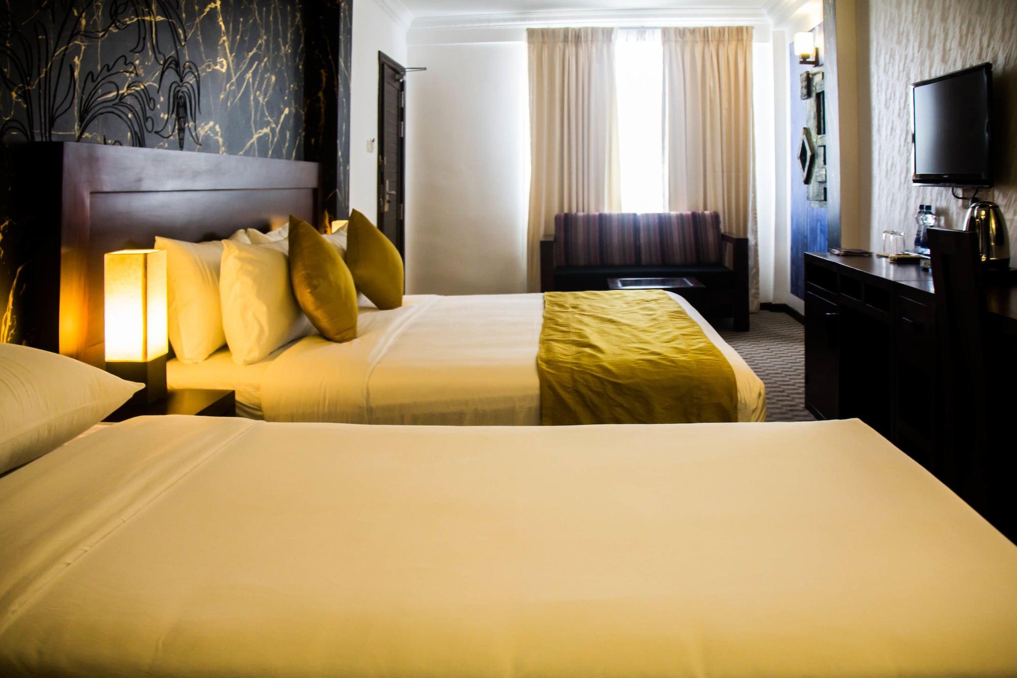 Ceylon Hotel,colombo 3*