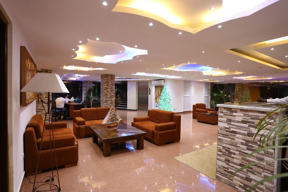 Euro Lanka Hotel 3*