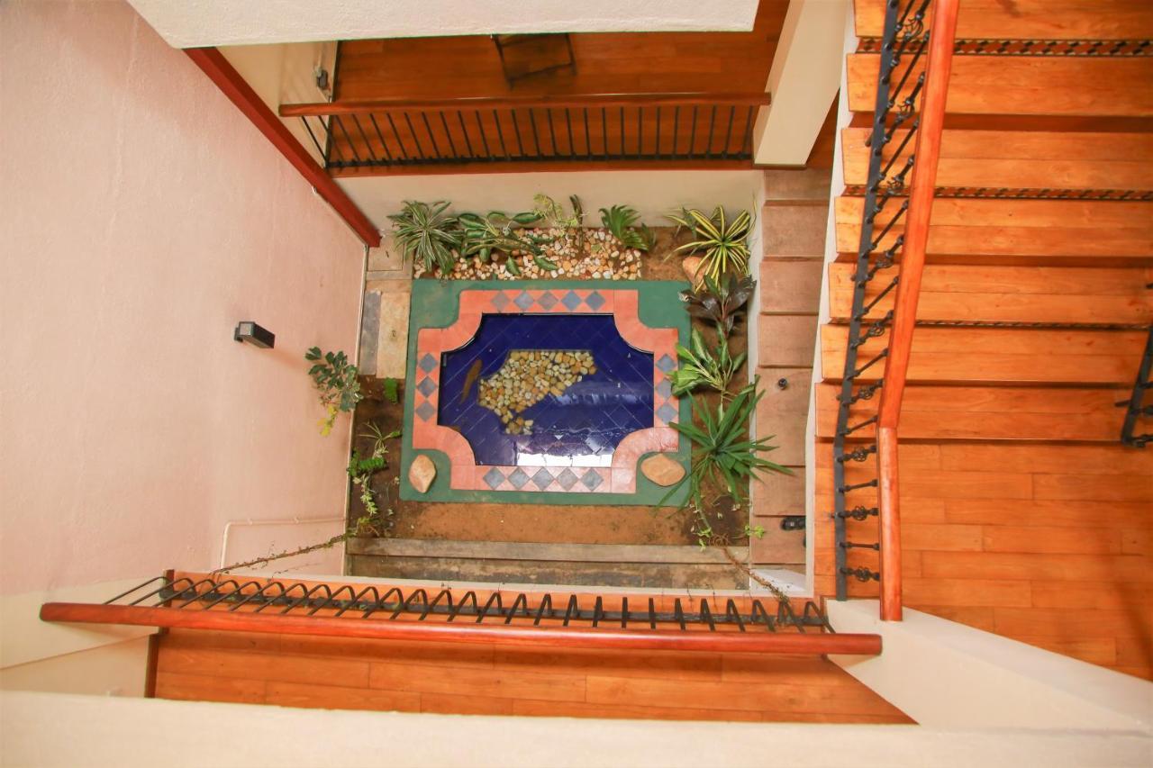 Rose 5 Bed & Breakfast Colombo