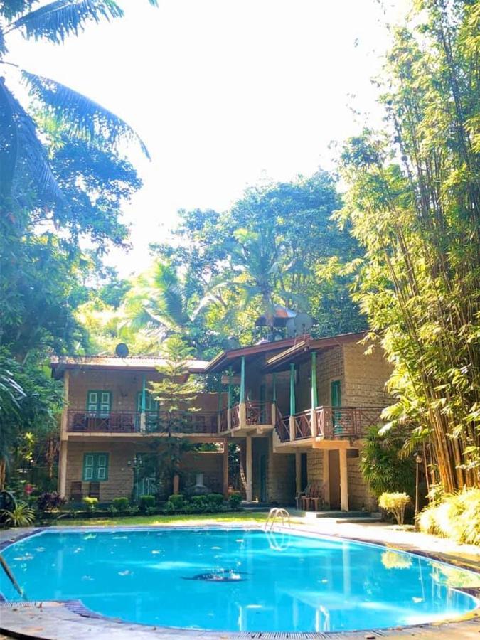 Hareesha Resort 2*