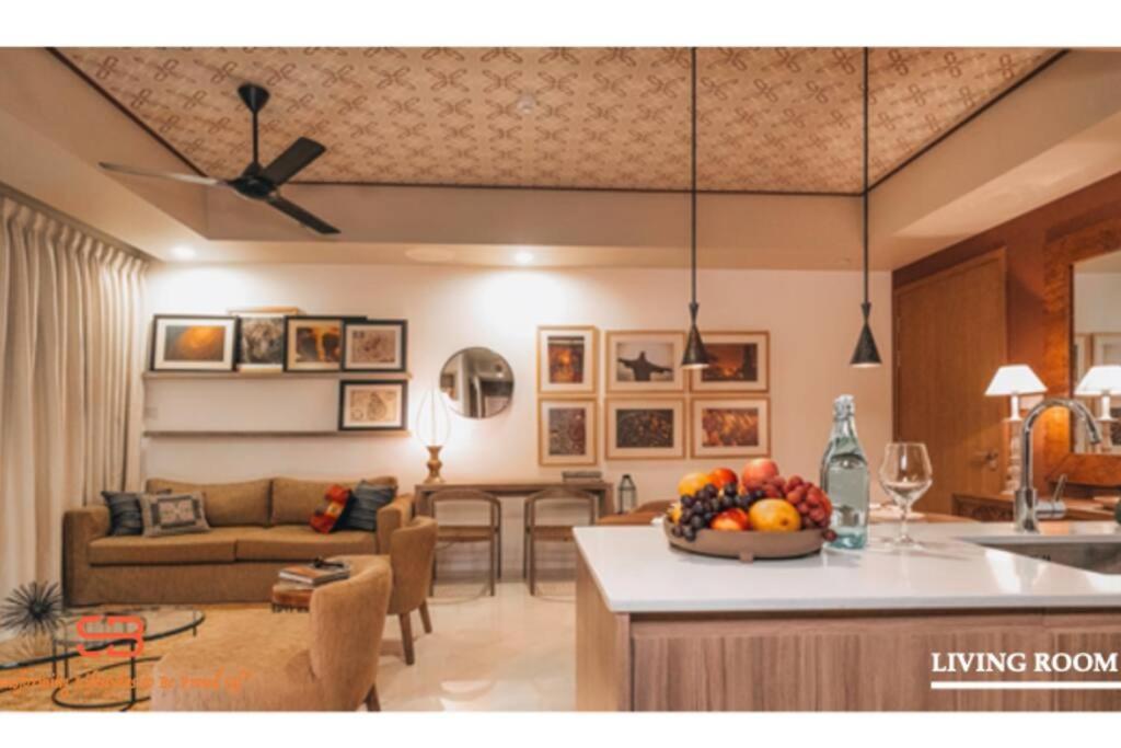 Spark Bridge-colombo, An Artist-designed 3br * Colombo