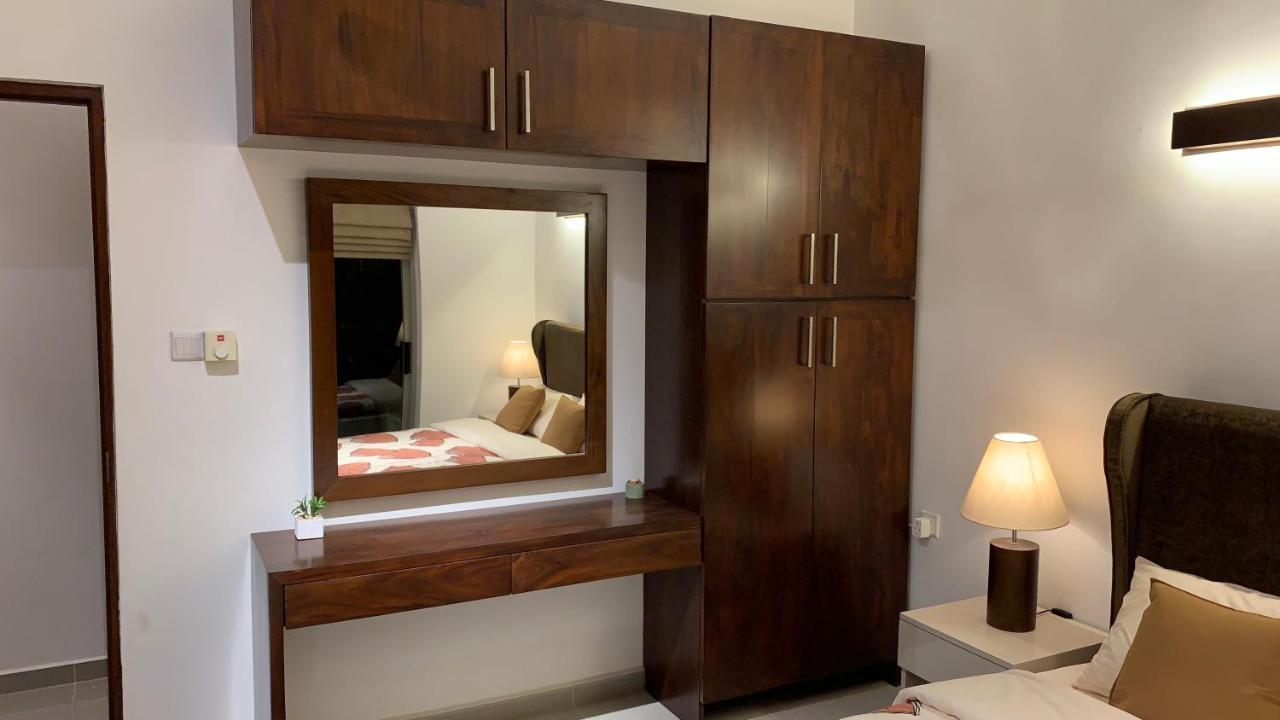 Apartamento Luxurious 2 Bedroom - Ariyana -athurugiriya