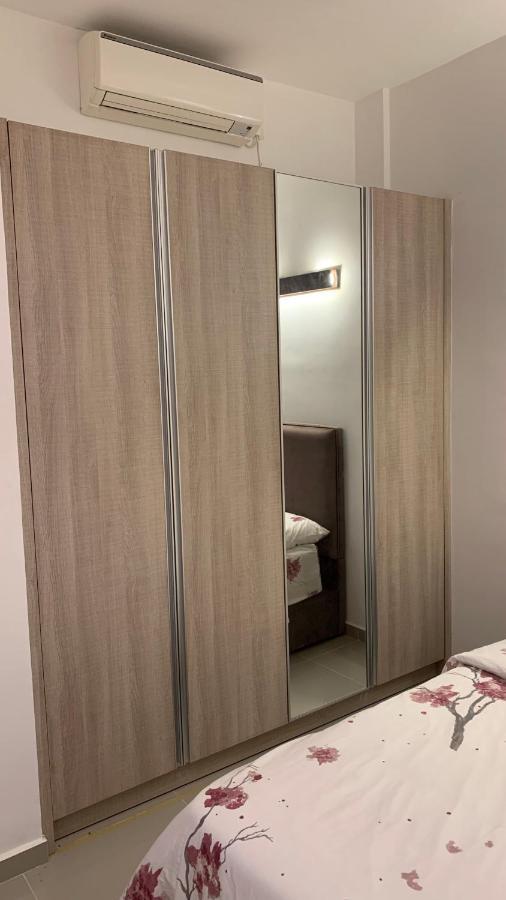 Luxurious 2 Bedroom - Ariyana -athurugiriya Colombo