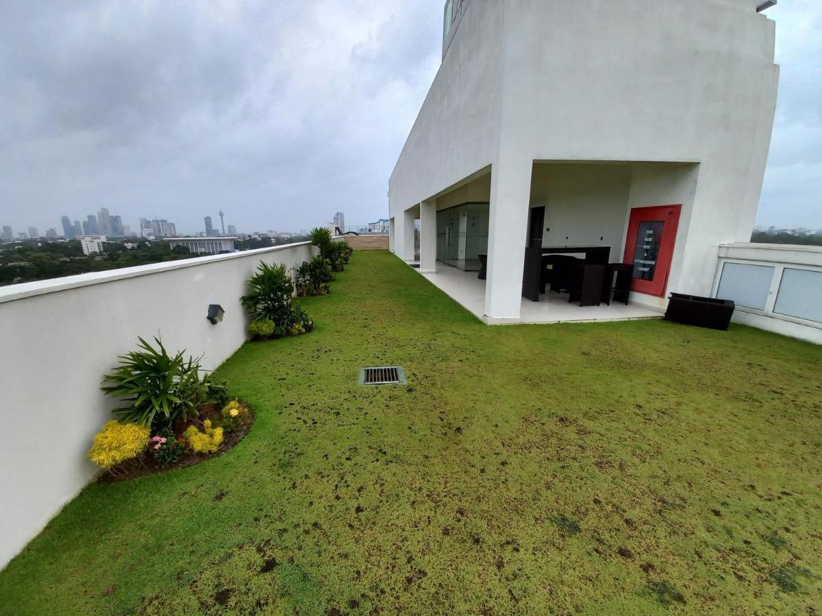 Capital Trust Residencies - Thimbirigasyaya Road Apartment Colombo