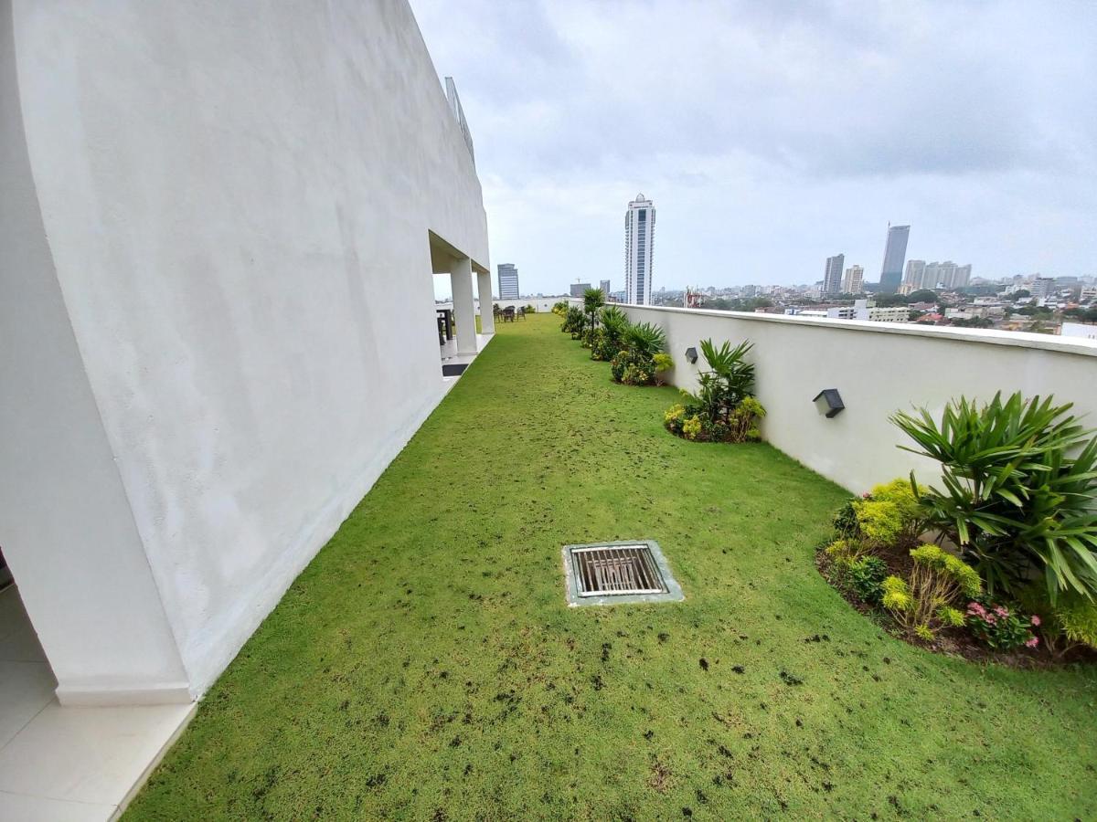 Capital Trust Residencies - Thimbirigasyaya Road Apartment Colombo