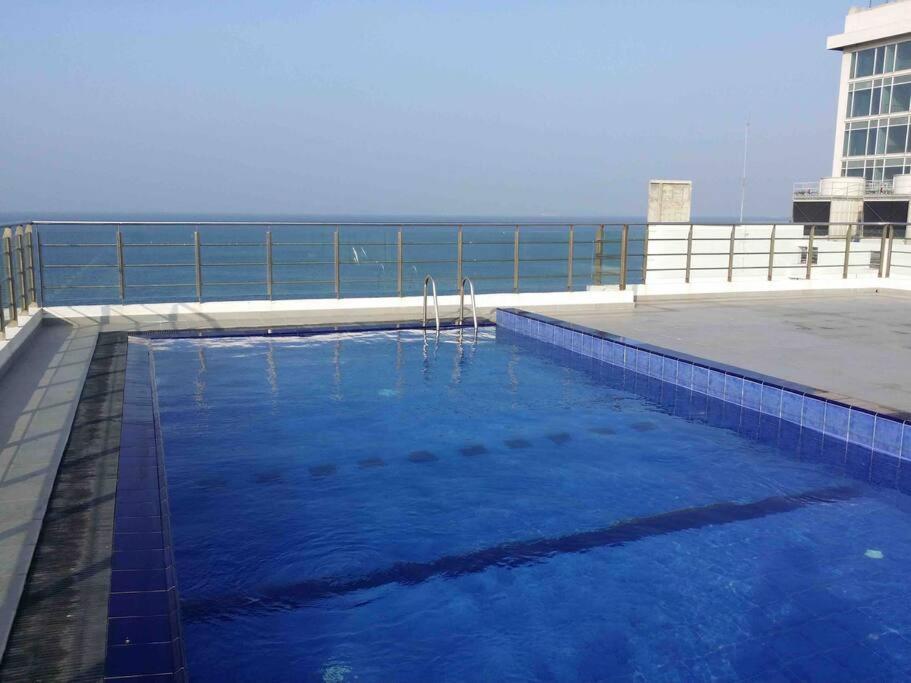 Apartment Next To An Indian Ocean Colombo