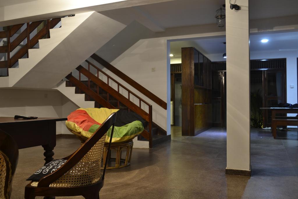 Lanka Hostel *