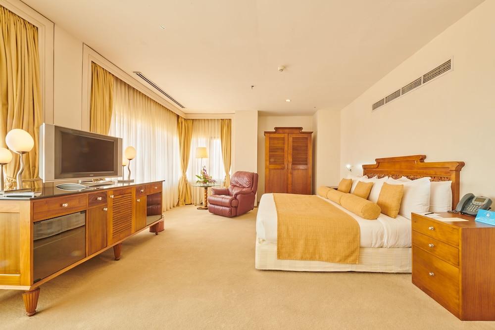 The Galadari 3*