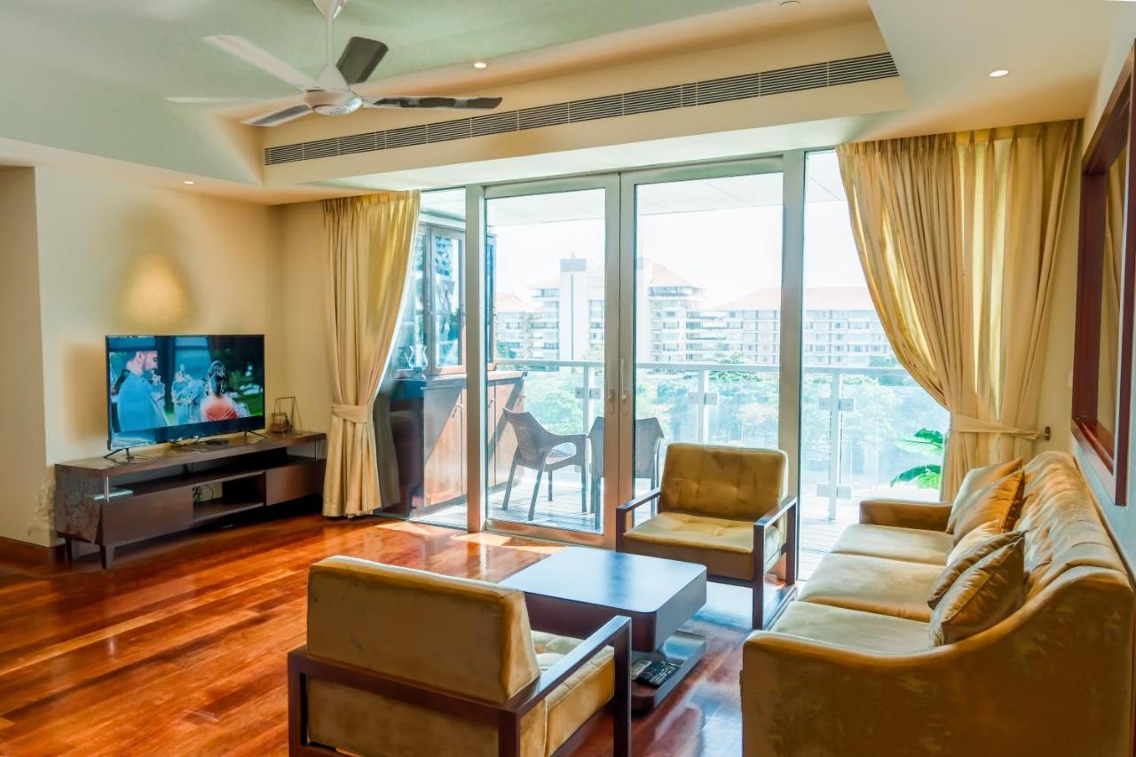 Apartment Brand New Water Front Luxury Cinnamon In Heart Of City Colombo