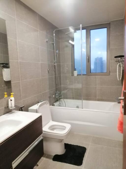 Luxury Sea View Fully Furnished * Colombo