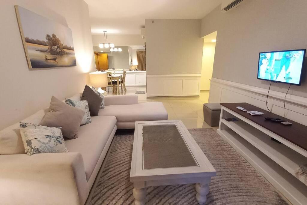 Apartment Havelock City Edmonton Tower 05
