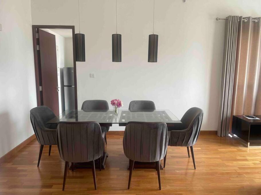 Luna Tower Luxury Apartment Colombo
