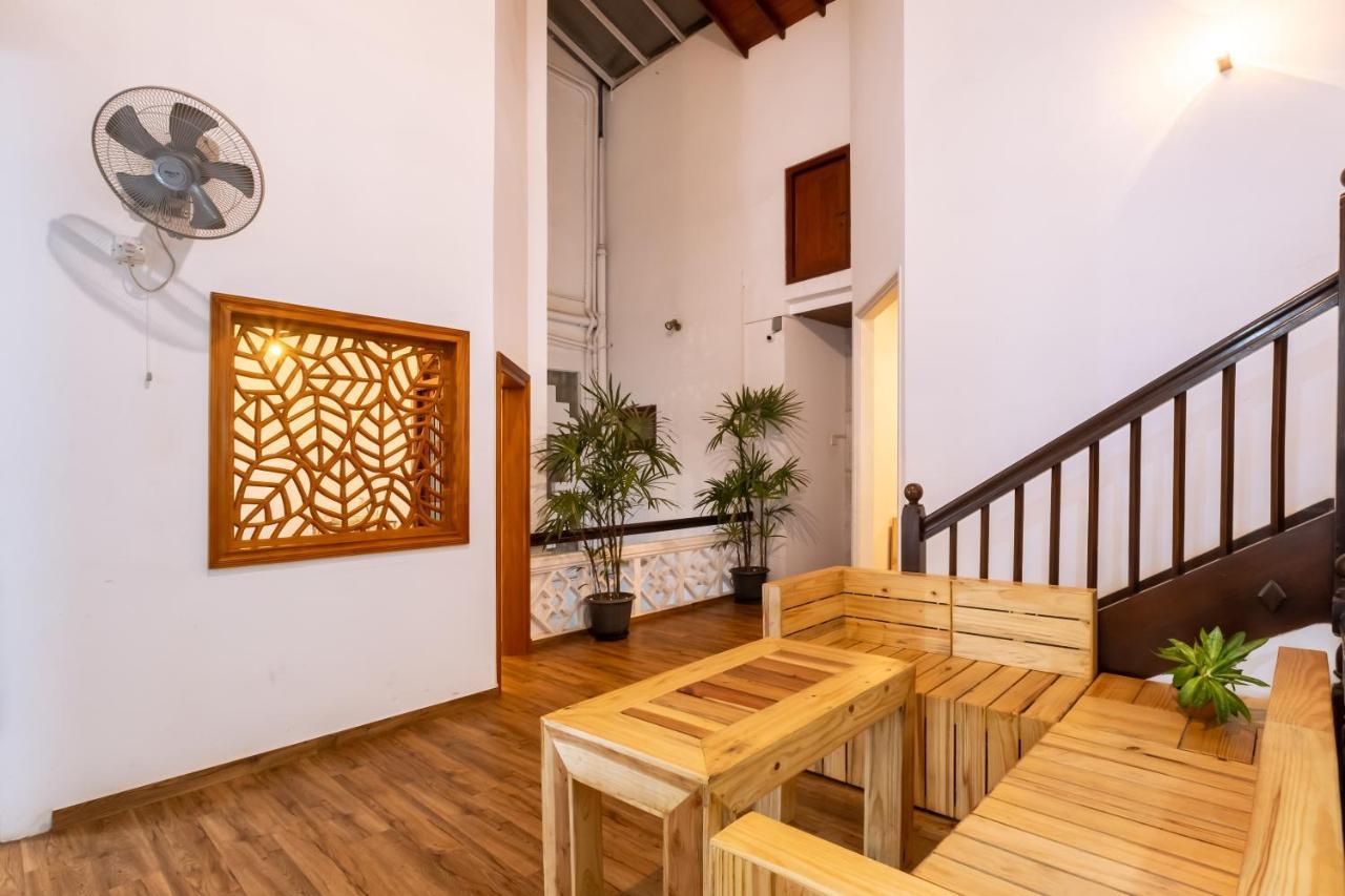 Hotel Gentz Residency & Restaurant