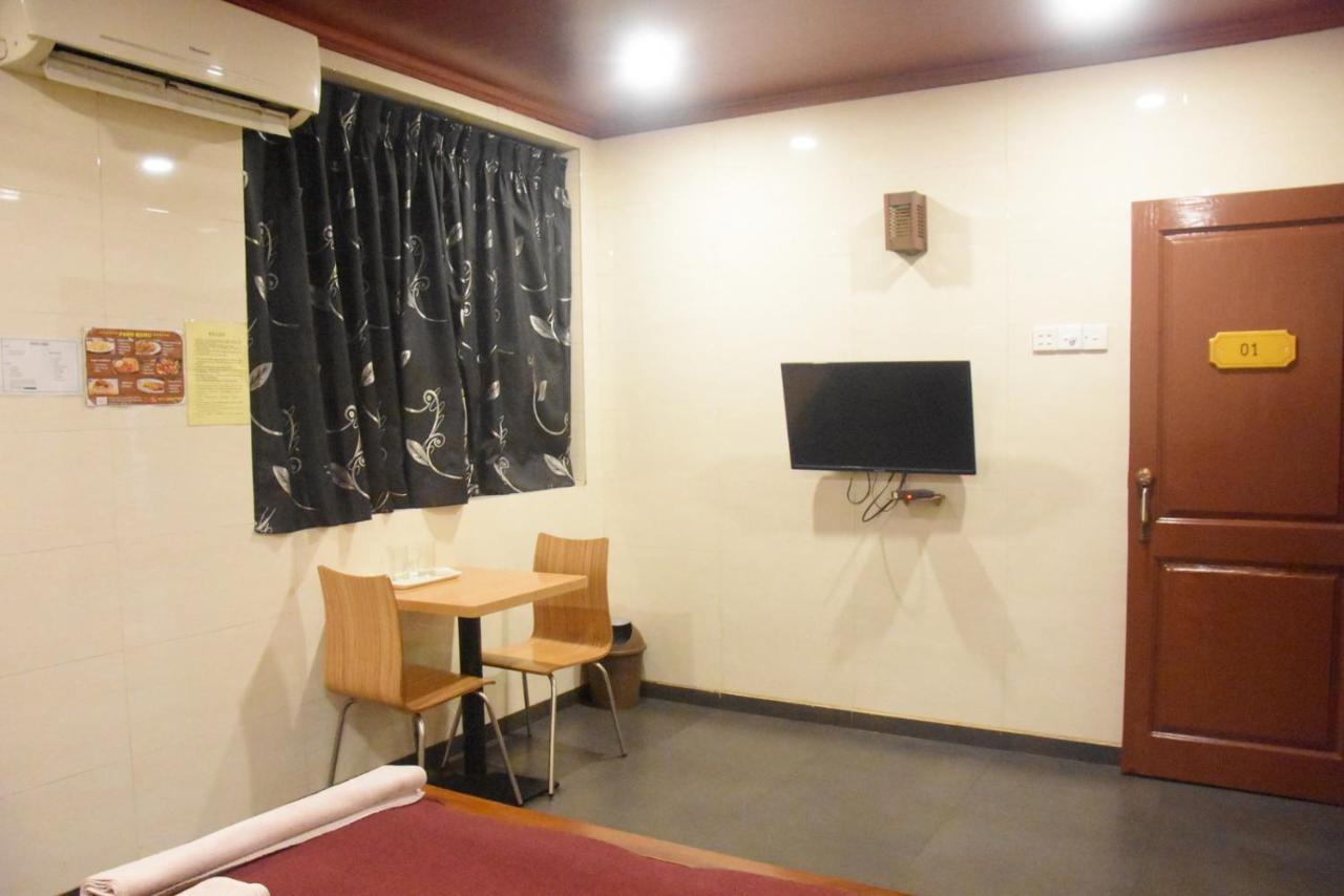 White Palace Guest house *