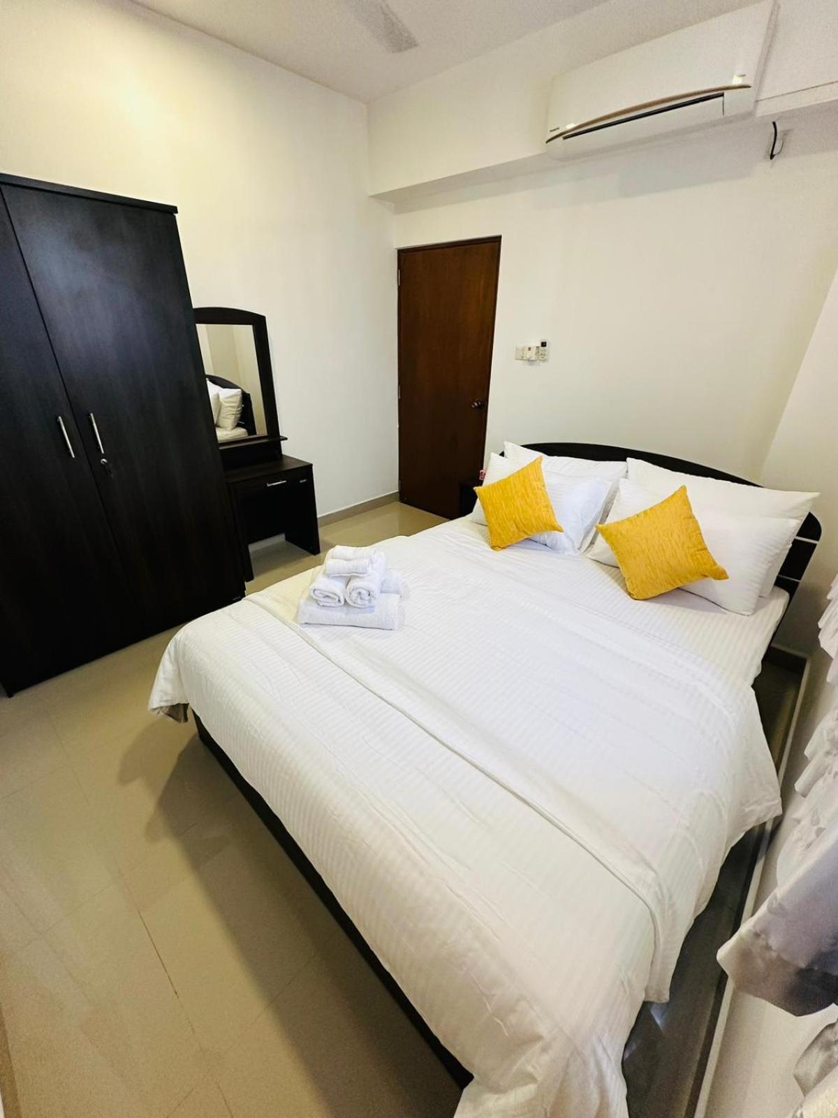 Lovish Luxury * Colombo