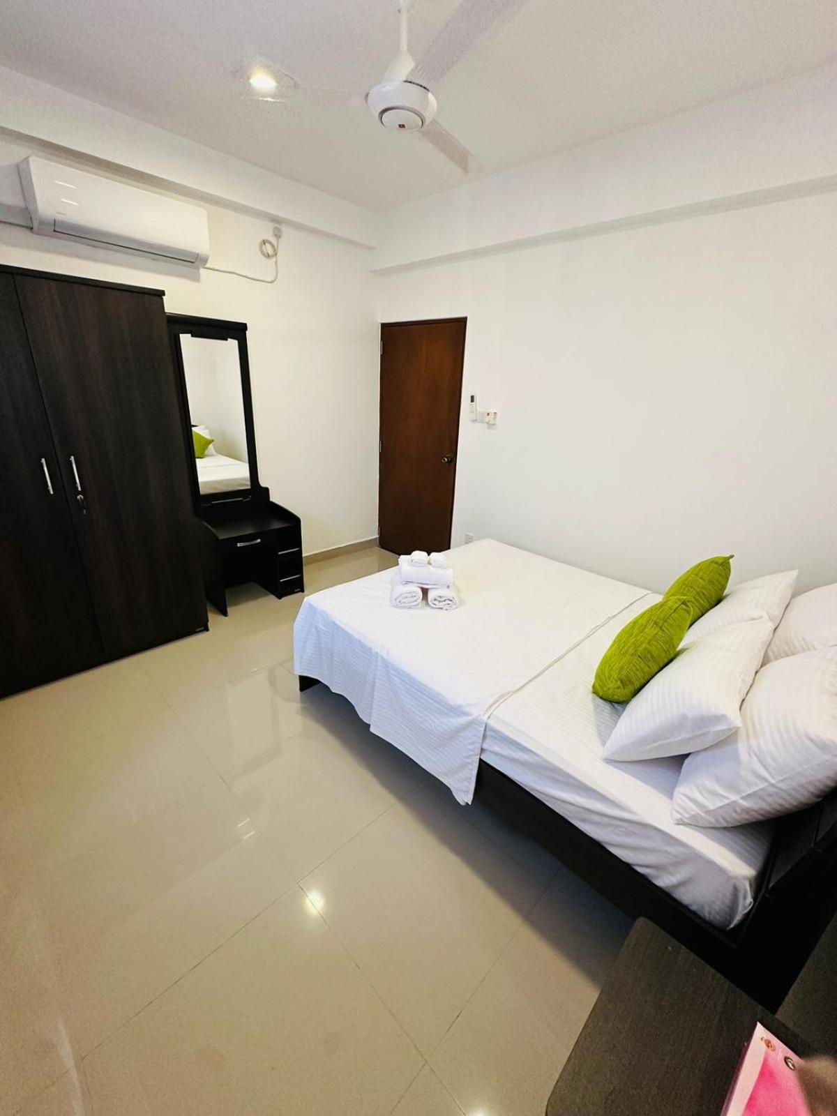 Hotel Lovish Luxury Colombo