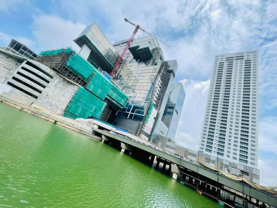 Apartment Brand New Water Front Luxury Cinnamon In Heart Of City