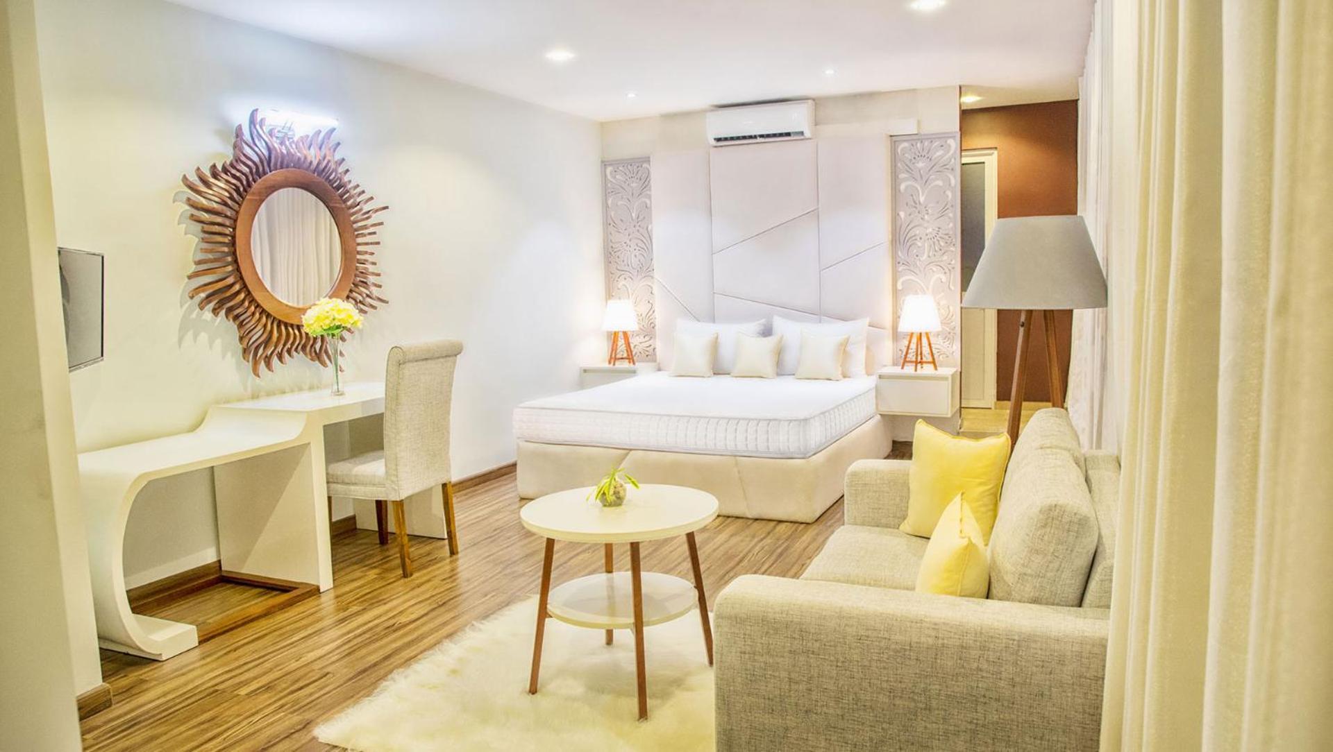Opulent River Face Hotel