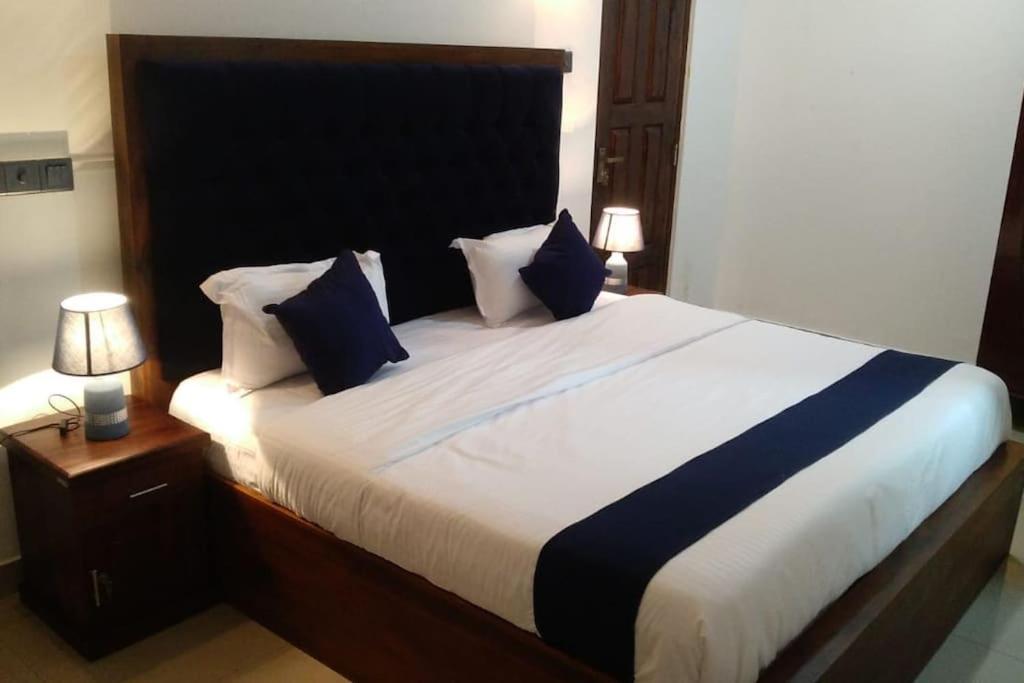 Golden Residencies - - 3 Bed