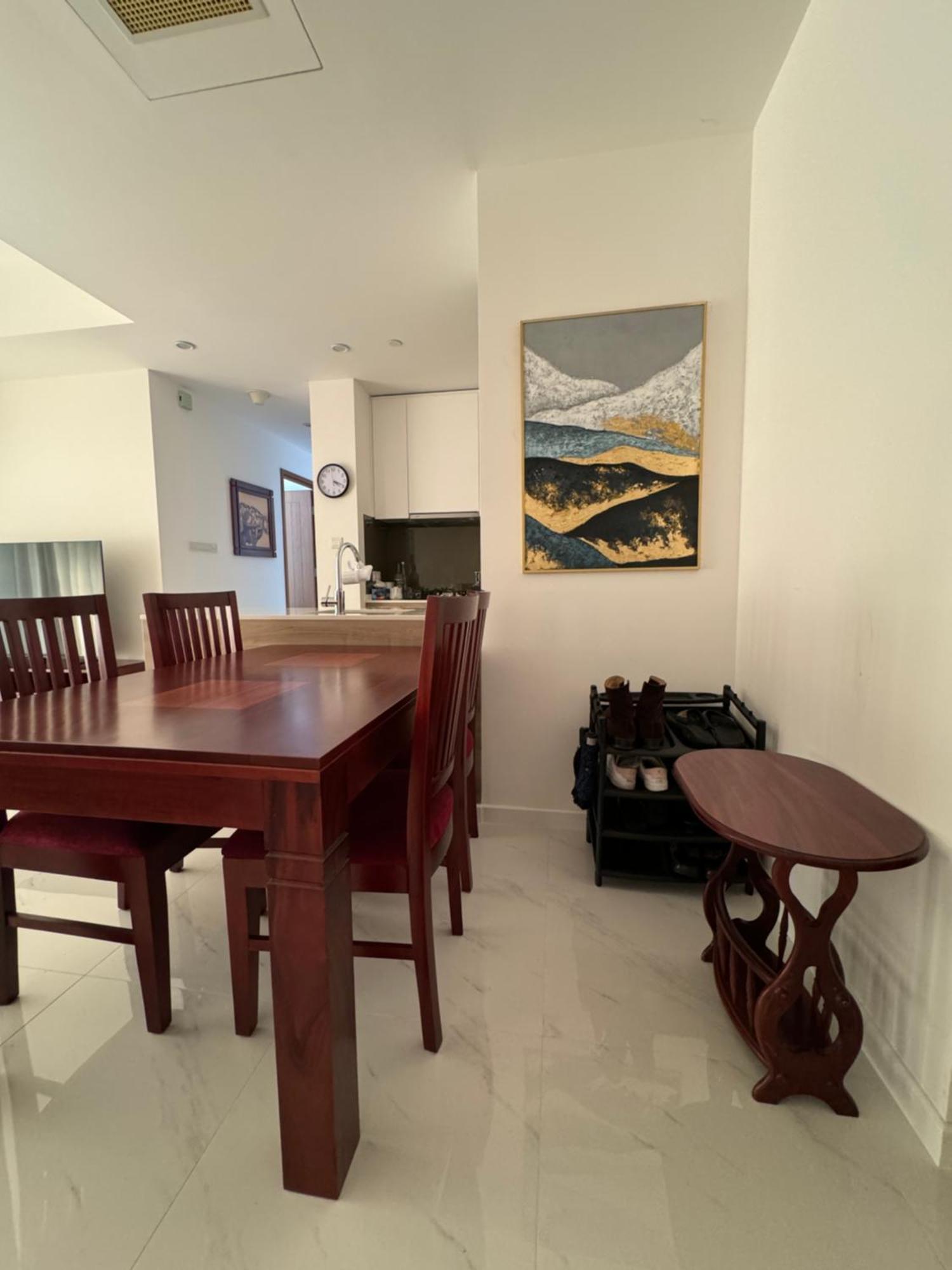 Apartment Peak Of *