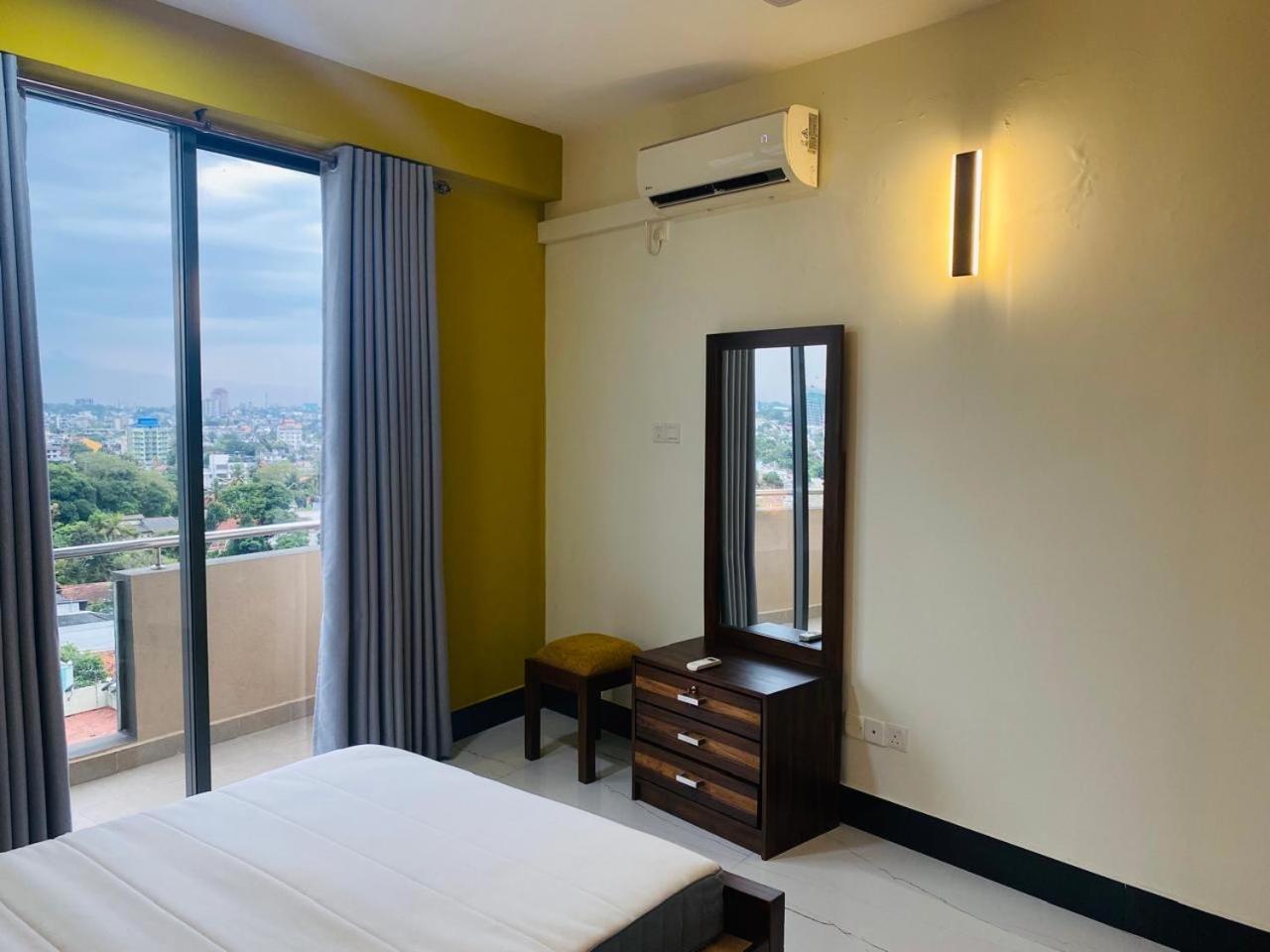 Rasika Marvella 6 * Colombo