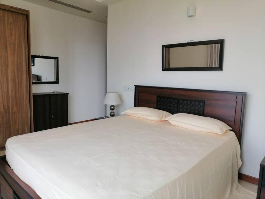 Apartment Luxury Sea View Fully Furnished *