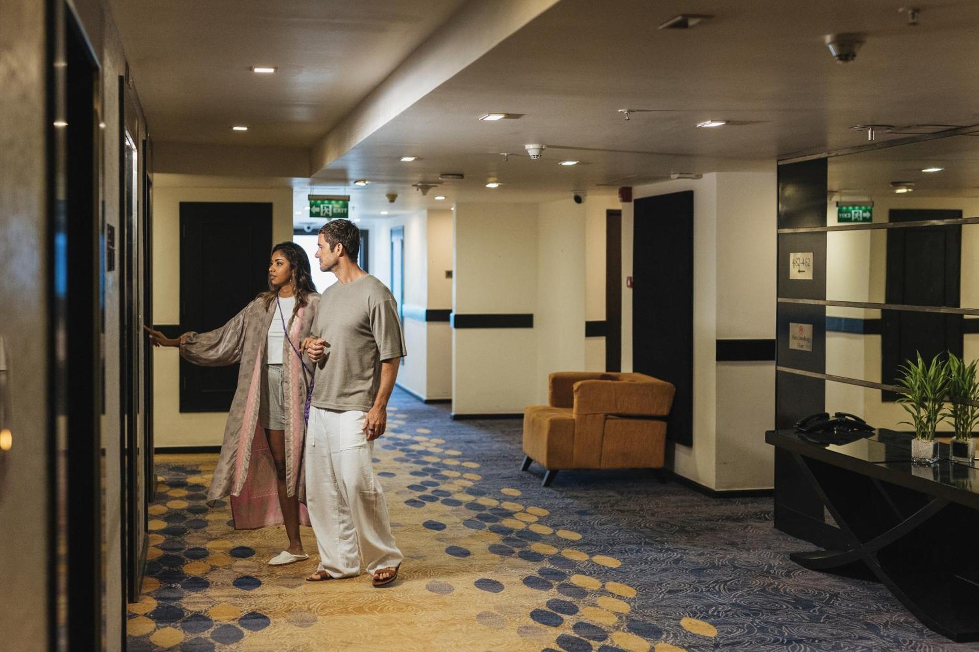 Hotel Cinnamon Lakeside 5*