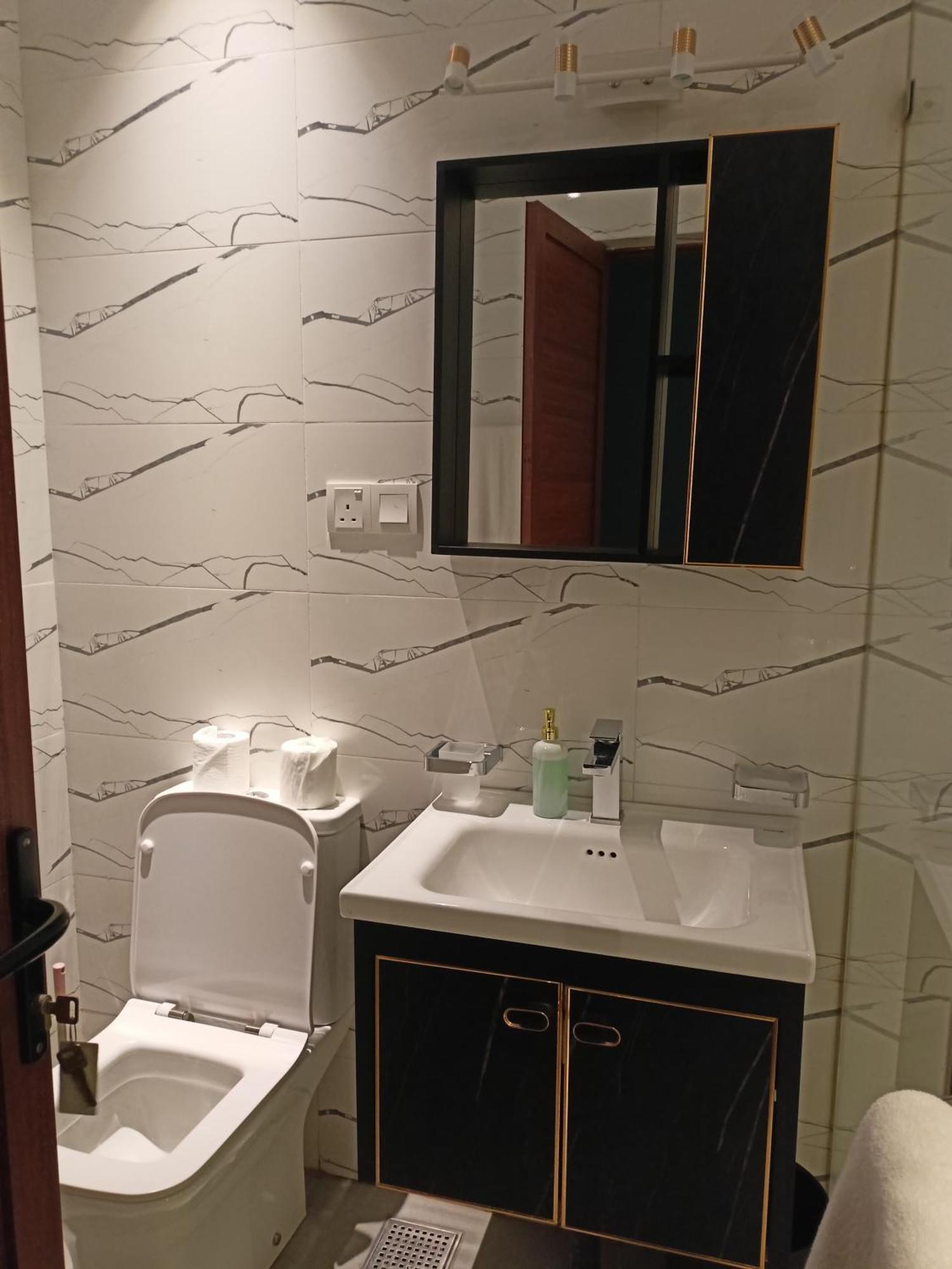 Apartment Marine Breeze Wellawatte *