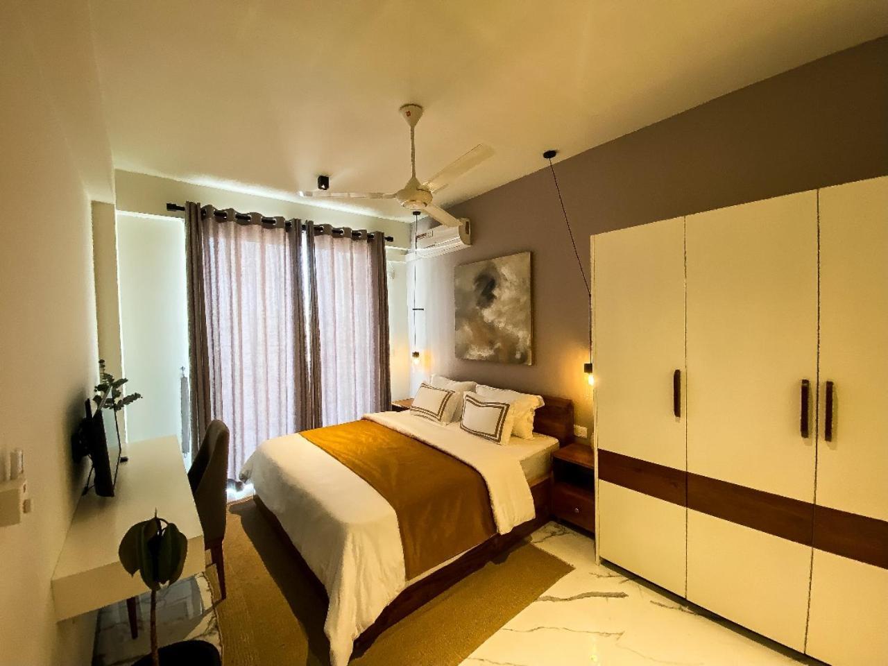 Marine Breeze Wellawatte Apartment *