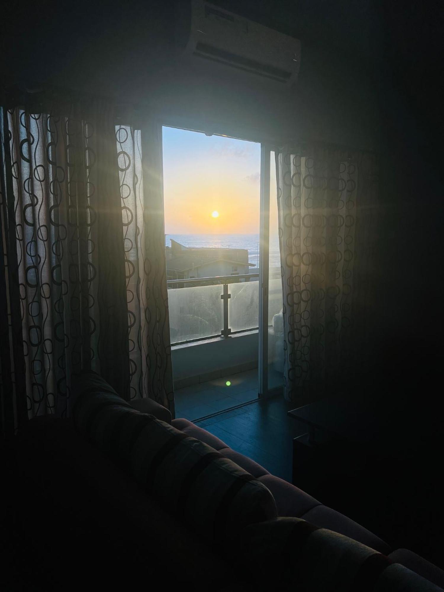 Sea View *