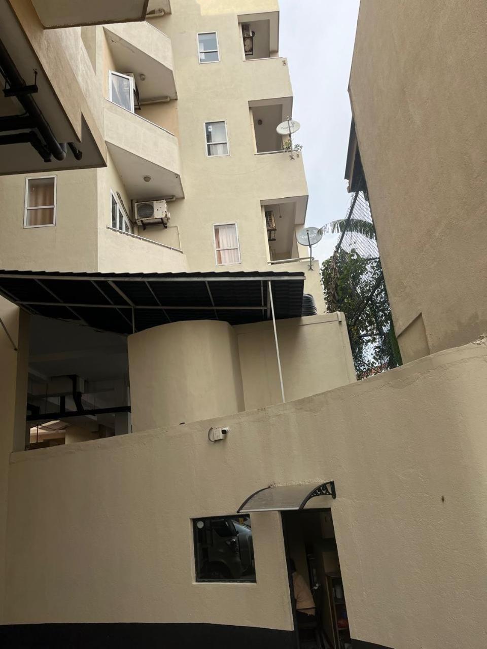 Fully Furnished 3bed 2wash - Fully Airconditioned Apartment *