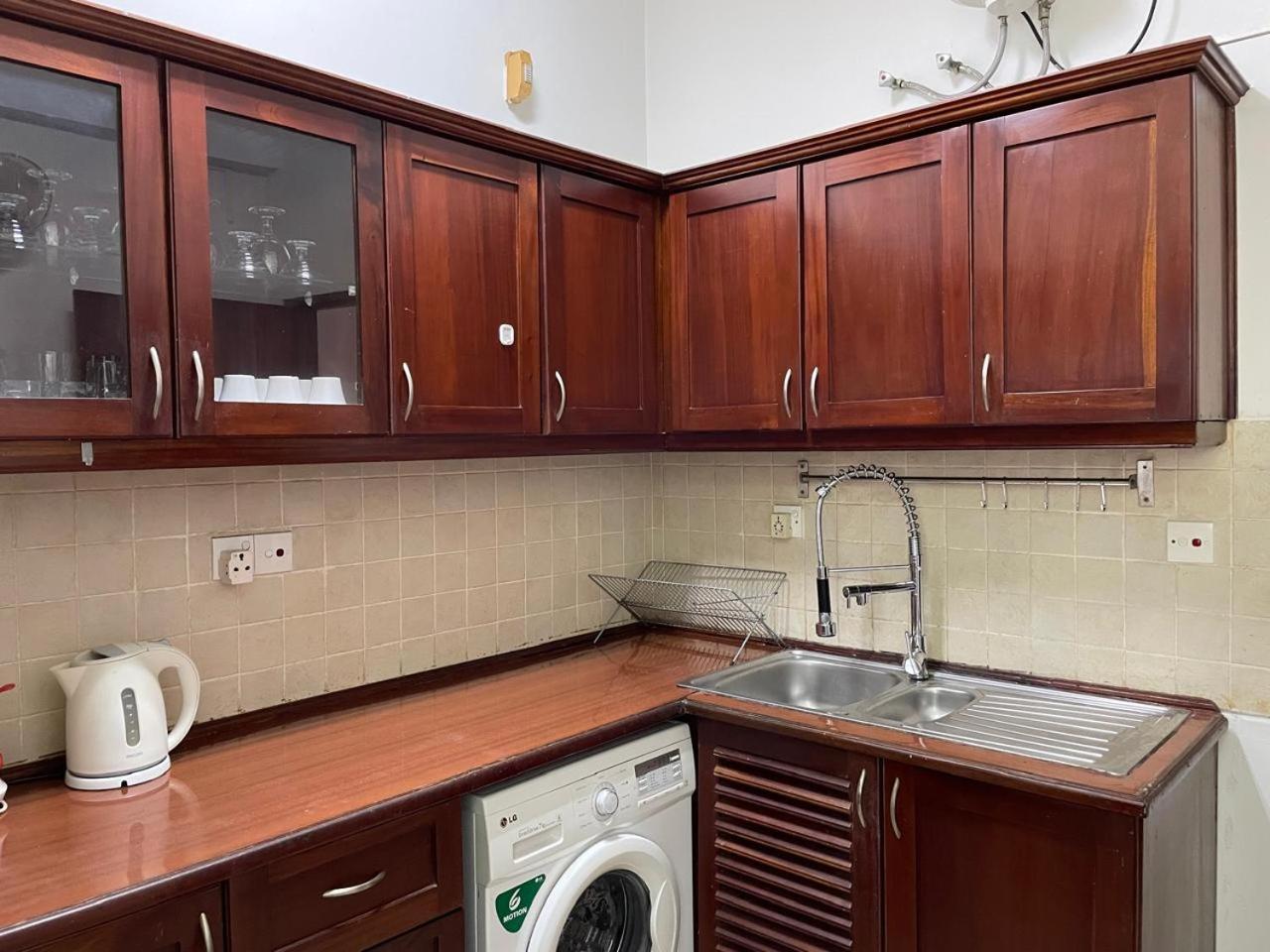 Fully Furnished 3bed 2wash - Fully Airconditioned Apartment
