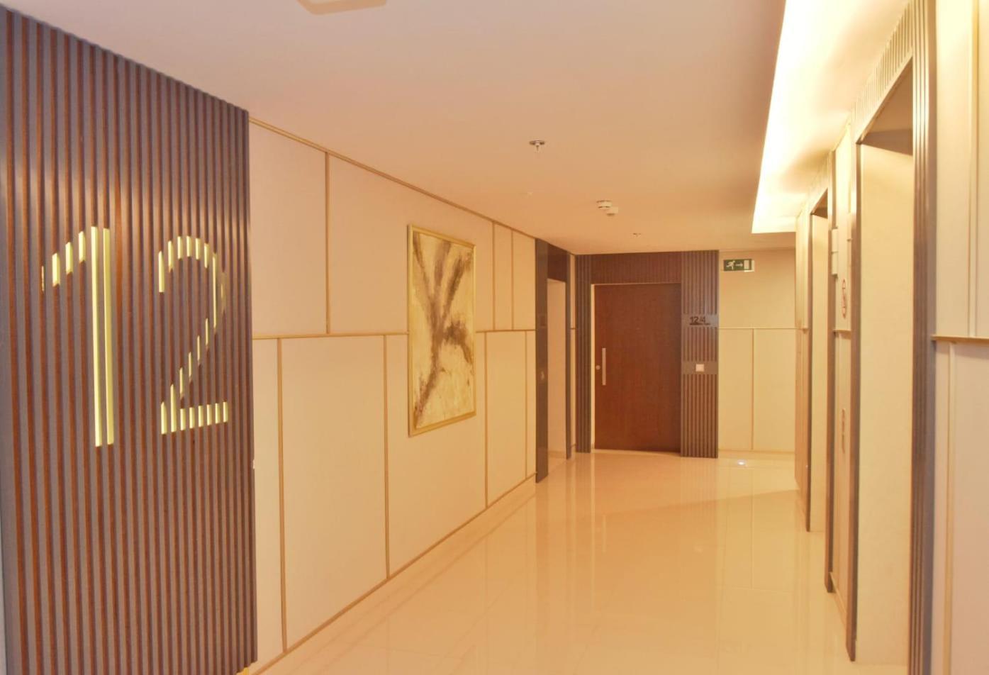 No 12 At Cinnomon Life *