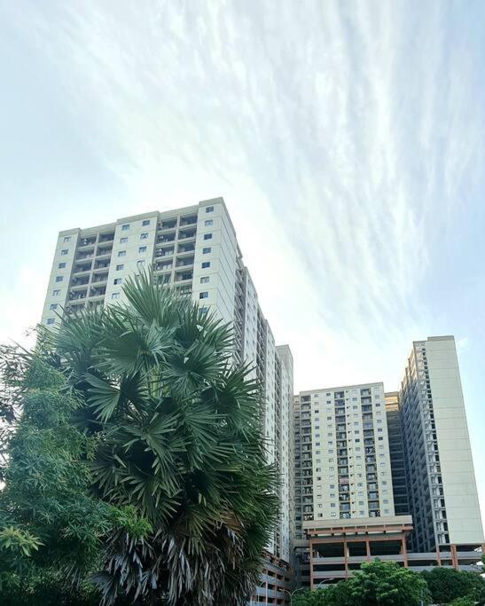 Ashly - Your Away Colombo